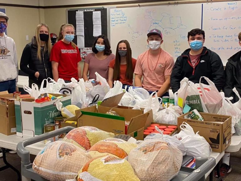 Gooding High School Student Council Donating Food for Food Drive