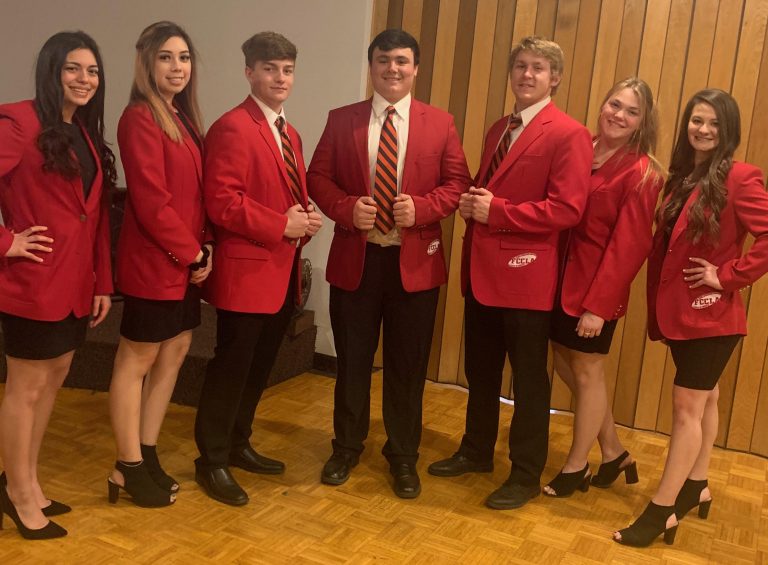 FCCLA SENIOR TEAM MEMBERS 2021